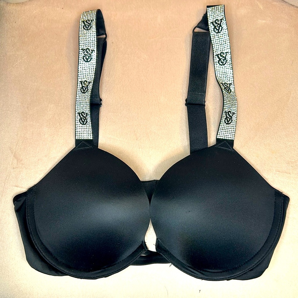VICTORIAS SECRET PUSH UP 32C